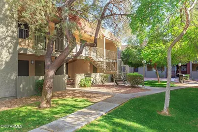 3040 E Shea Boulevard #1, Phoenix, AZ 85028 - Photo 1