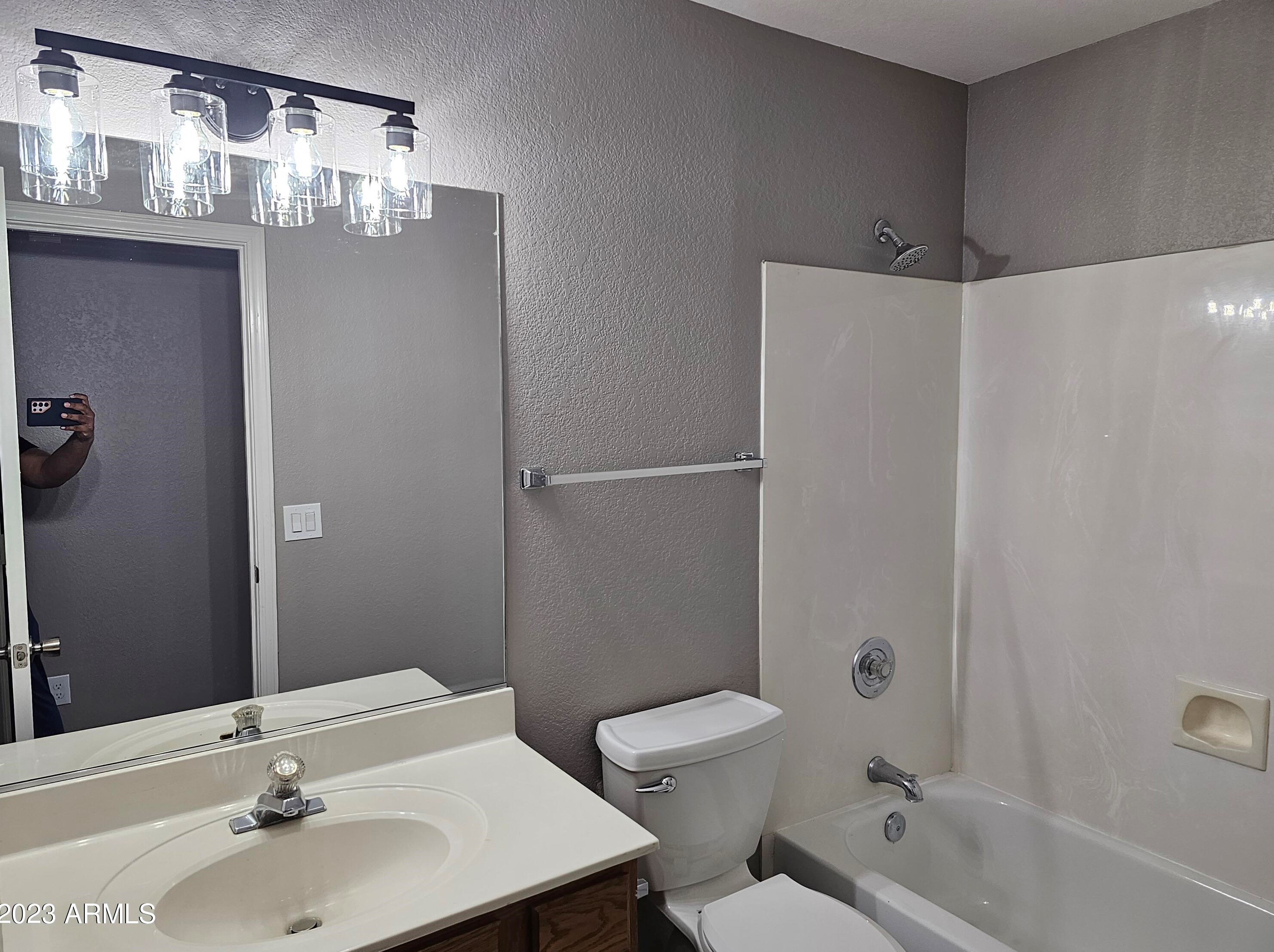 3423 Paradise Ln, Phoenix AZ  85032-3146 exterior