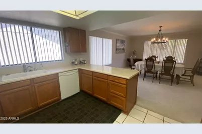 19609 N 98th Drive, Peoria, AZ 85382 - Photo 9