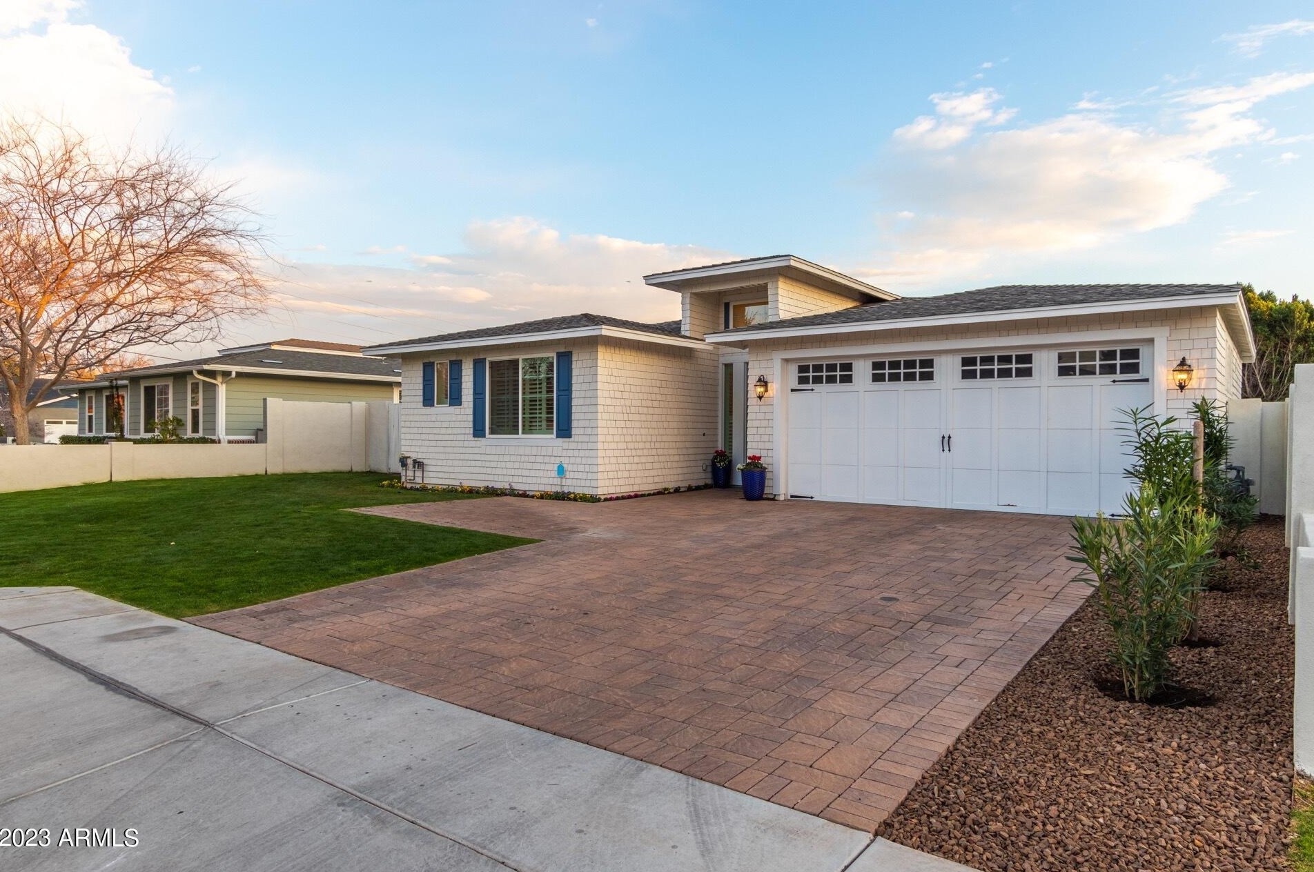 3745 Turney Ave, Phoenix AZ  85018-4011 exterior