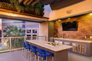 200 E Thomas Rd, Phoenix, AZ 85012 - Photo 13