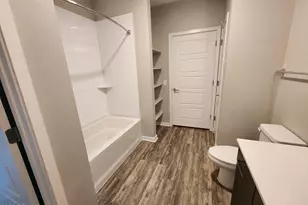 200 E Thomas Rd, Phoenix, AZ 85012 - Photo 9