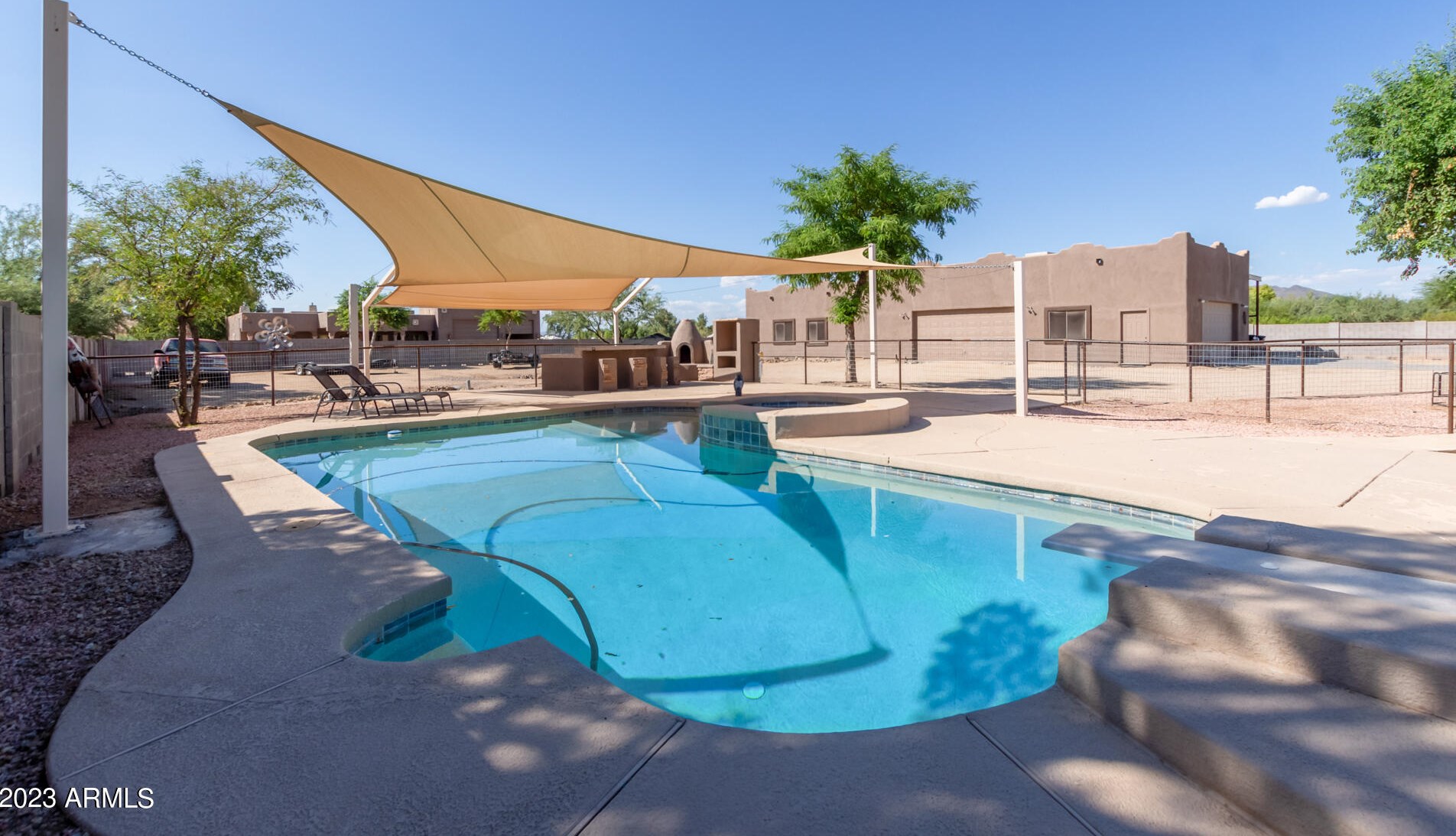 36236 11 Ave, Phoenix AZ 85013-3074 exterior