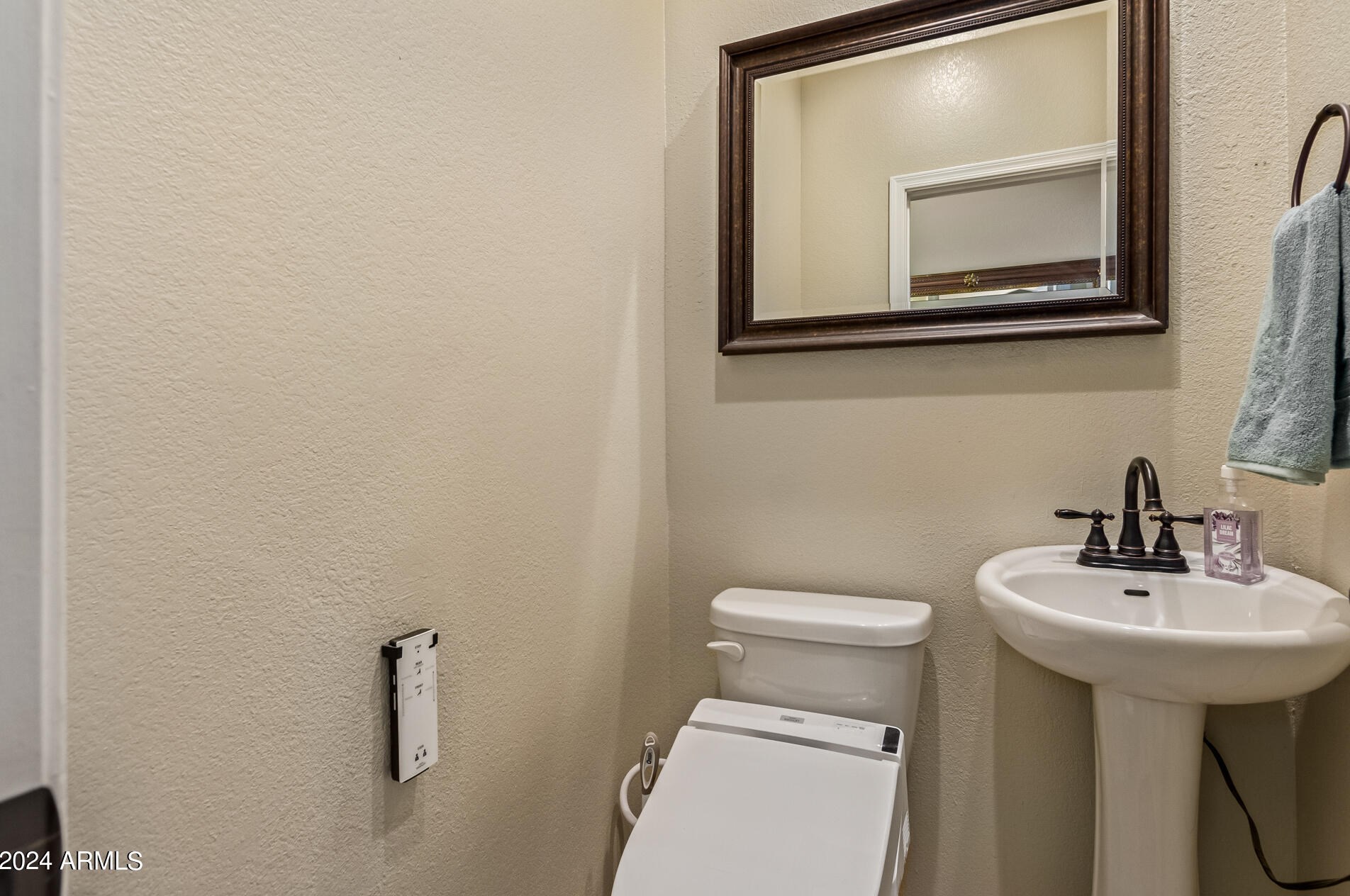 36236 11 Ave, Phoenix AZ 85013-3074 exterior