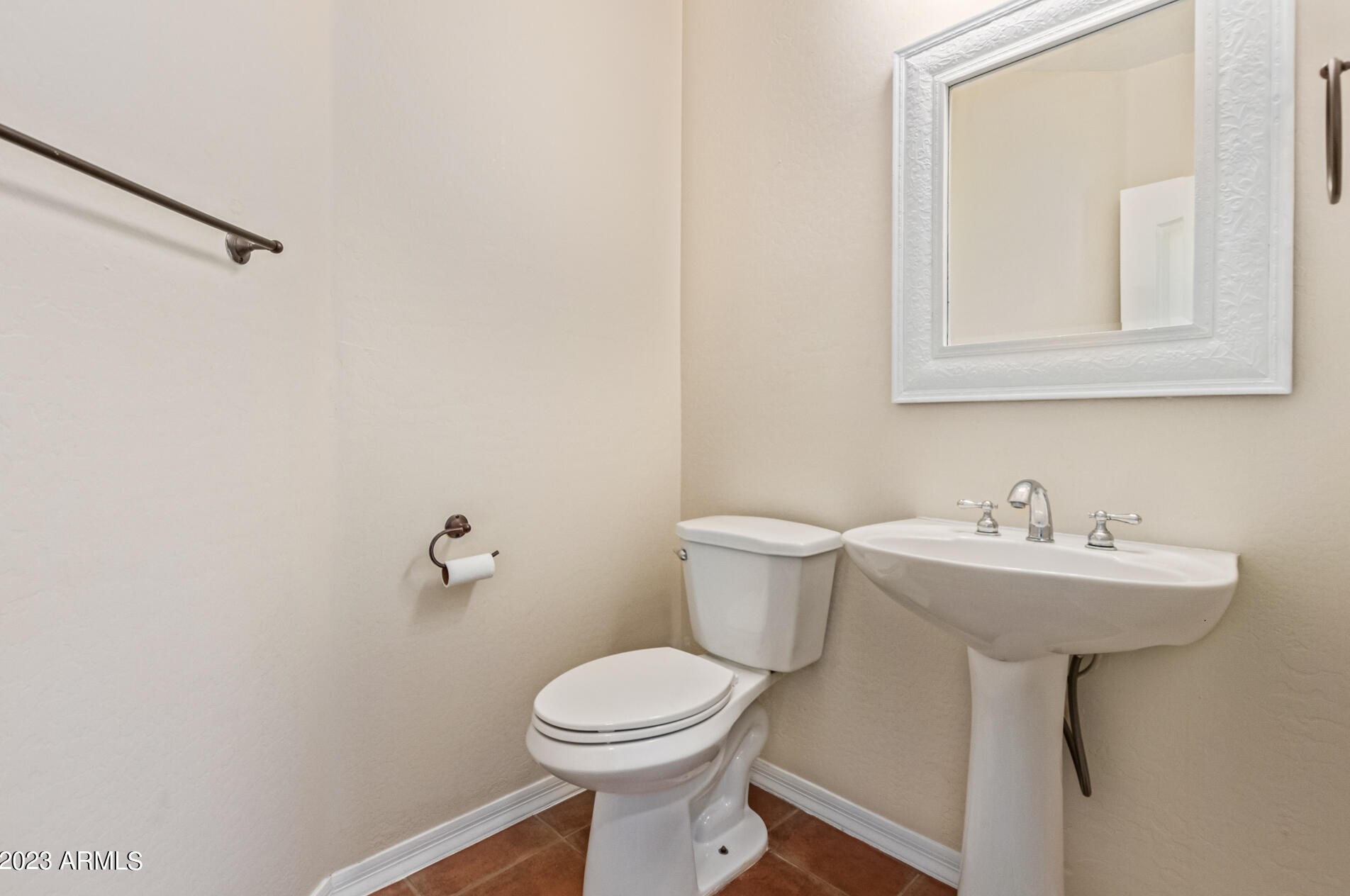 4008 Lydia Ln, Phoenix AZ  85041-4955 exterior