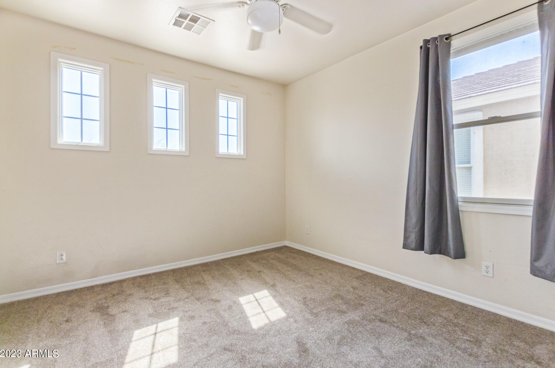 4008 Lydia Ln, Phoenix AZ  85041-4955 exterior