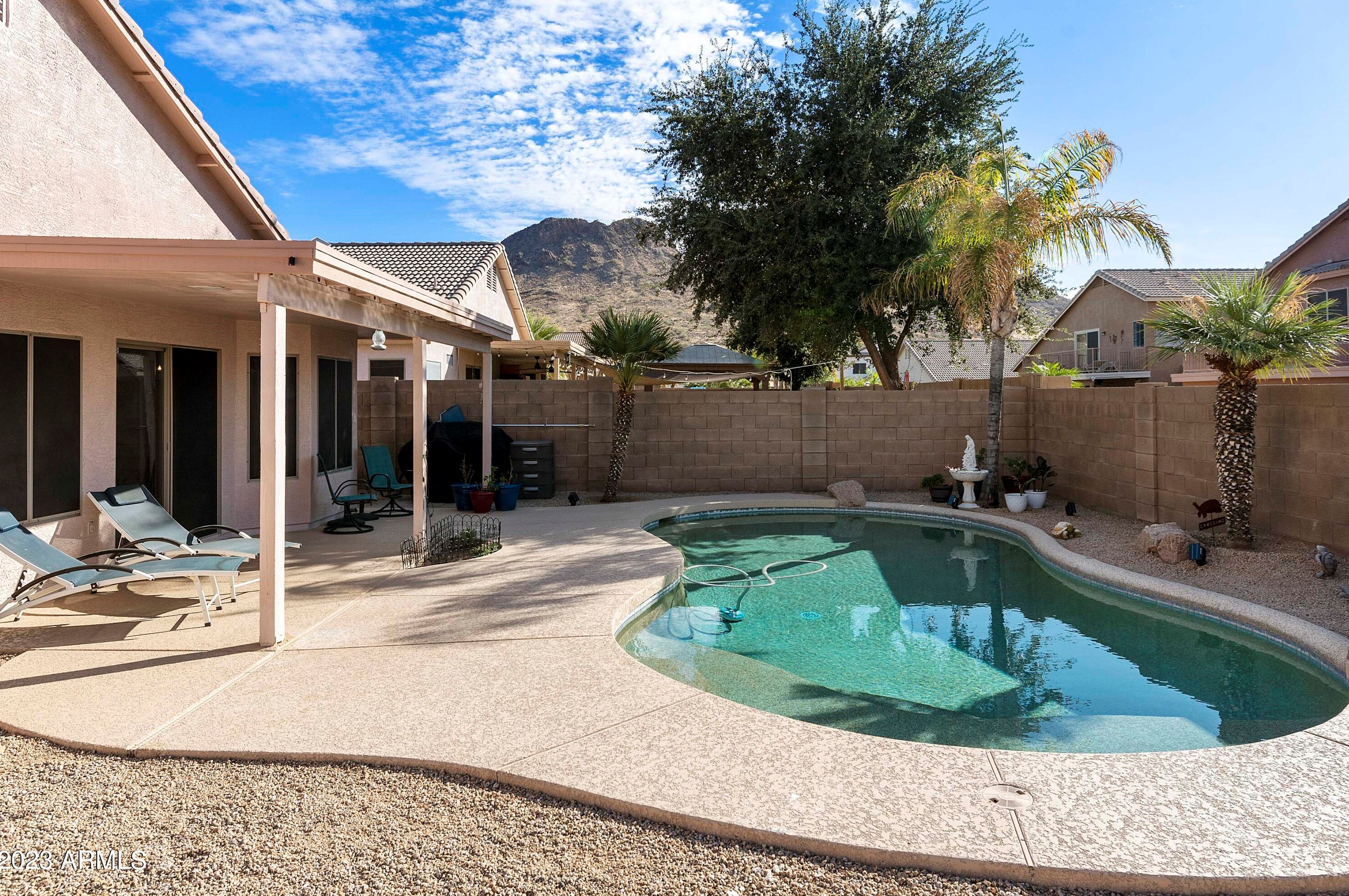 6539 Briles Rd, Phoenix AZ  85083-1050 exterior