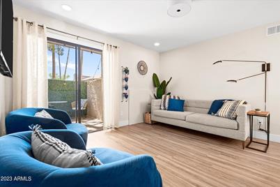 533 W Guadalupe, Mesa, AZ 85210 - Photo 1