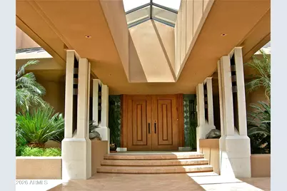 15 Biltmore Estates Drive, Phoenix, AZ 85016 - Photo 5