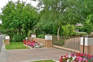 15 Biltmore Estates Dr, Phoenix, AZ 85016 - Photo 3