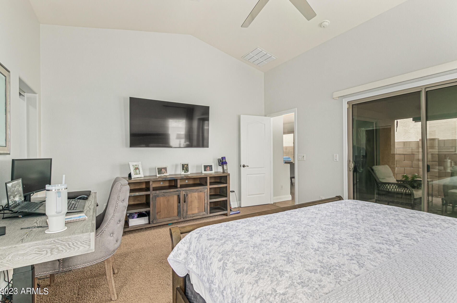 24233 28th St, Phoenix AZ  85024-6219 exterior