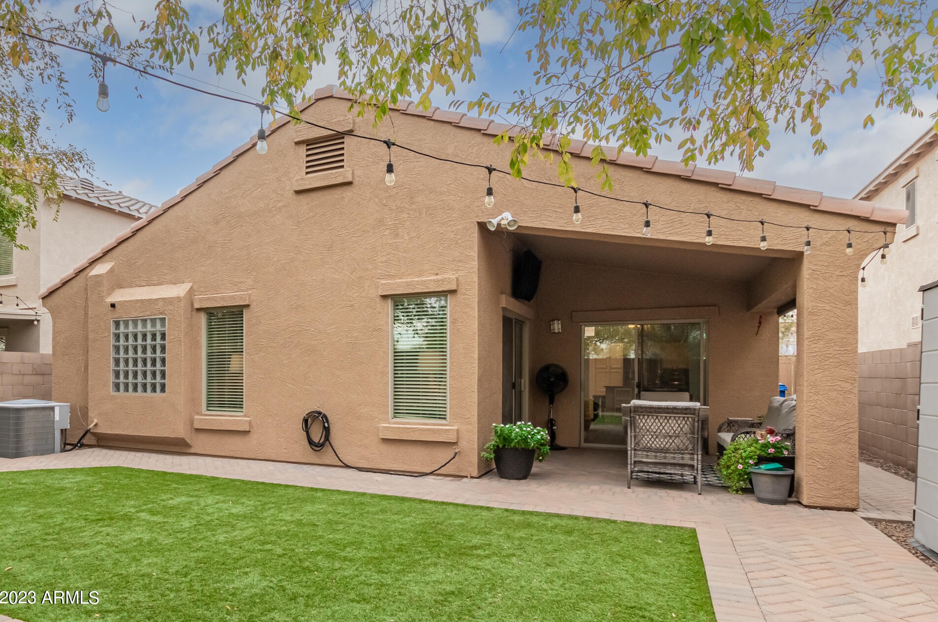 24233 28th St, Phoenix AZ  85024-6219 exterior