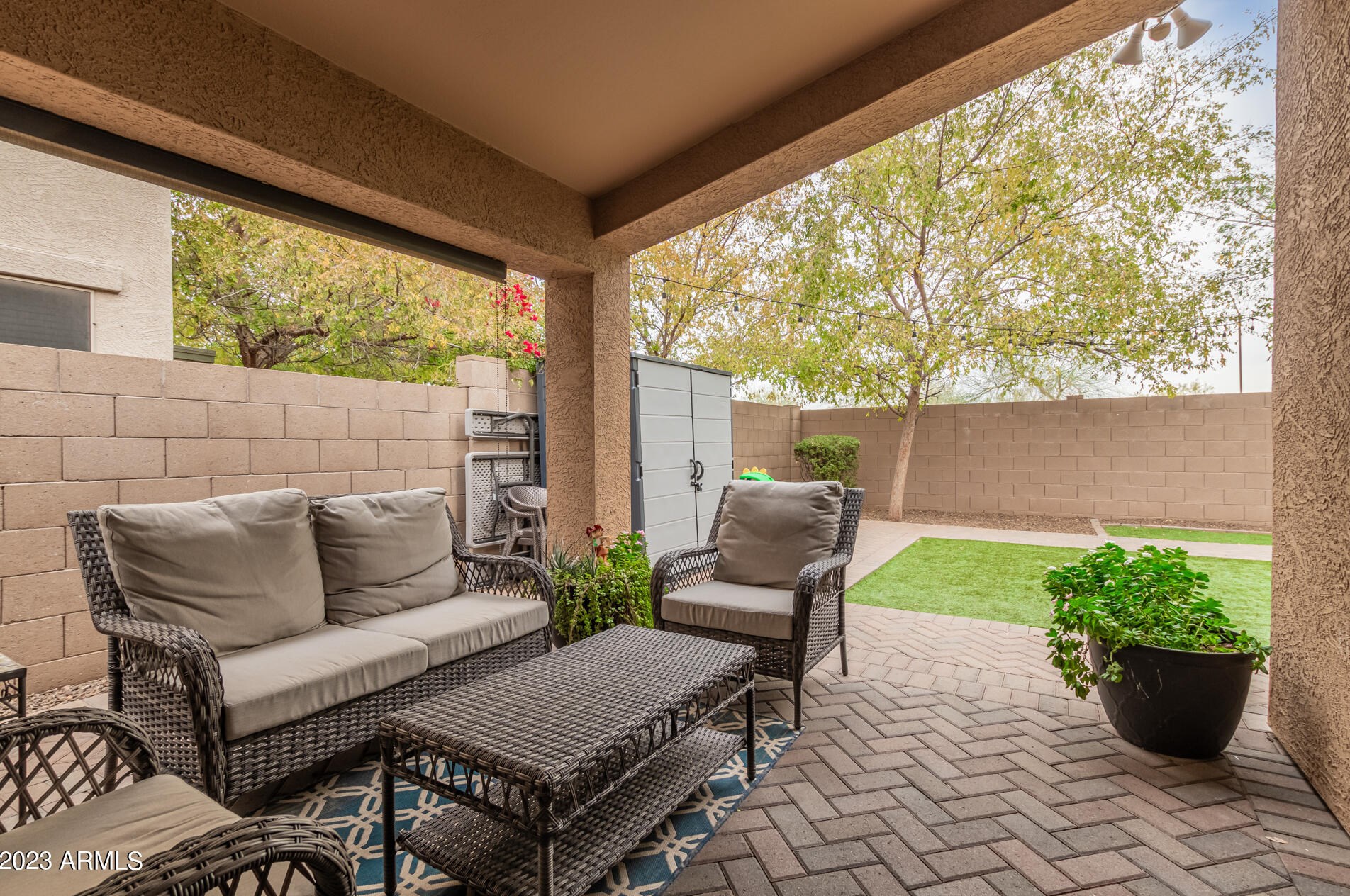 24233 28th St, Phoenix AZ  85024-6219 exterior
