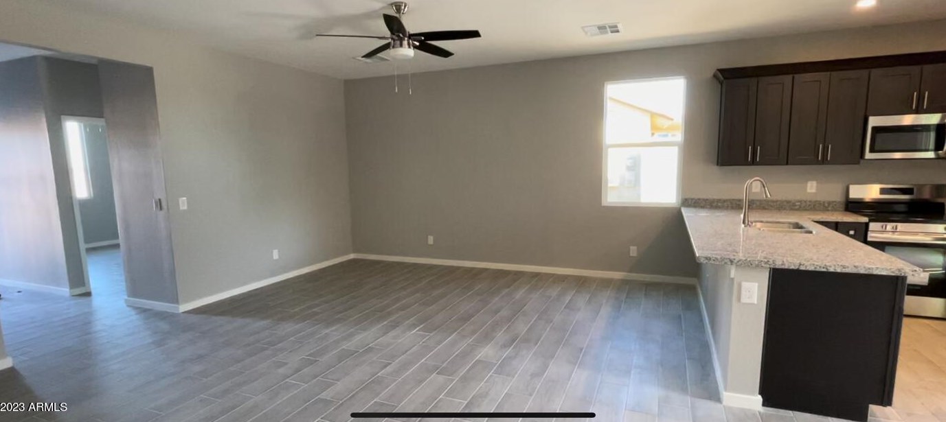 9033 W Magnum Dr, Arizona City, AZ 85123
