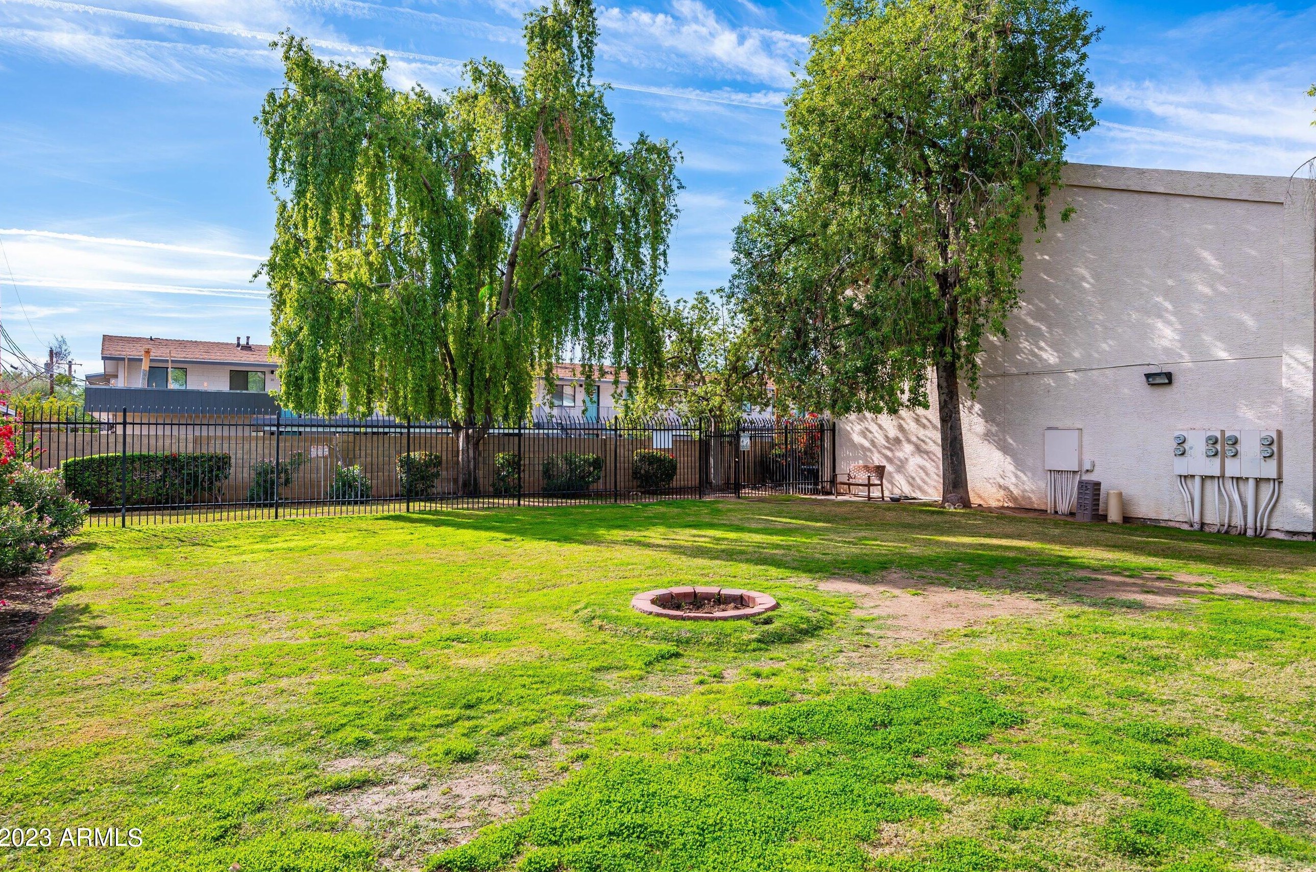 4211 Palm Ln, Phoenix AZ  85008-3127 exterior