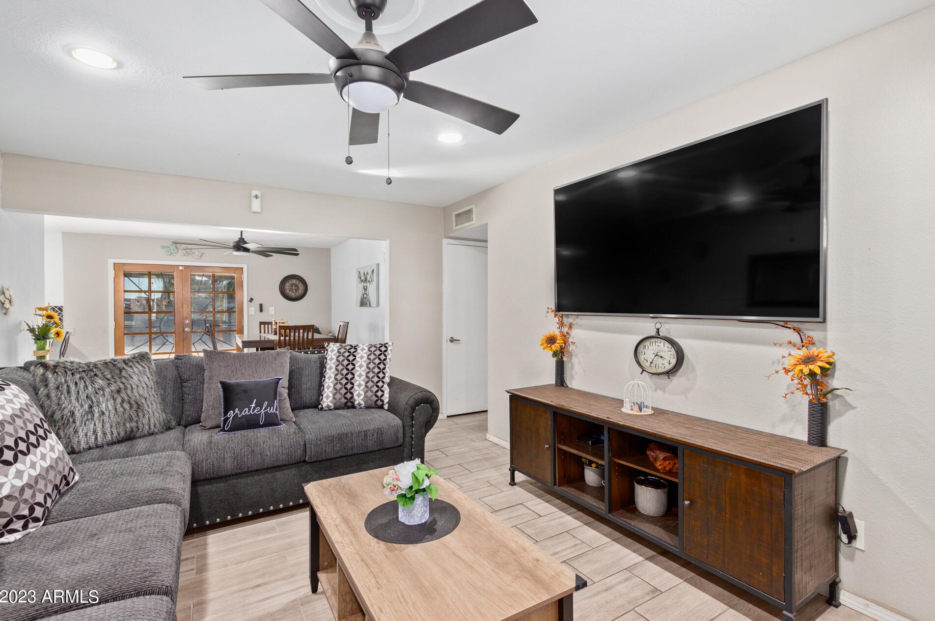 7038 46 St, Phoenix AZ 85042-6428 exterior