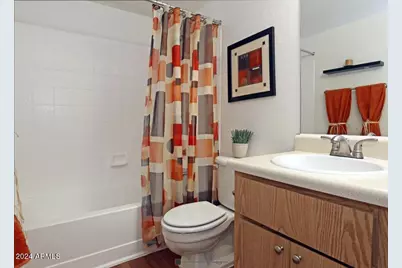 8902 N 19th Avenue #A2, Phoenix, AZ 85021 - Photo 5