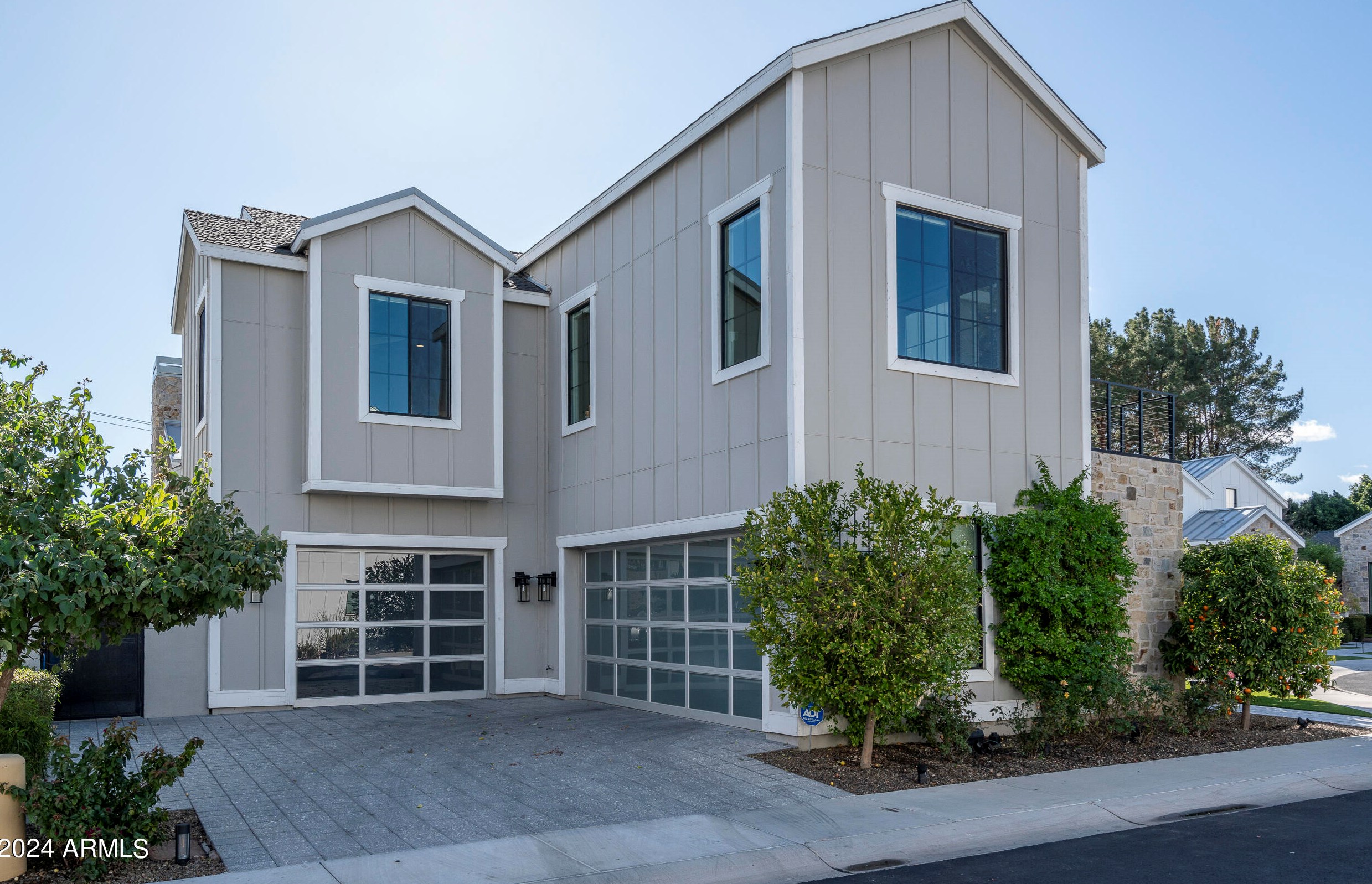 3719 Sells Dr, Phoenix AZ  85018-5625 exterior