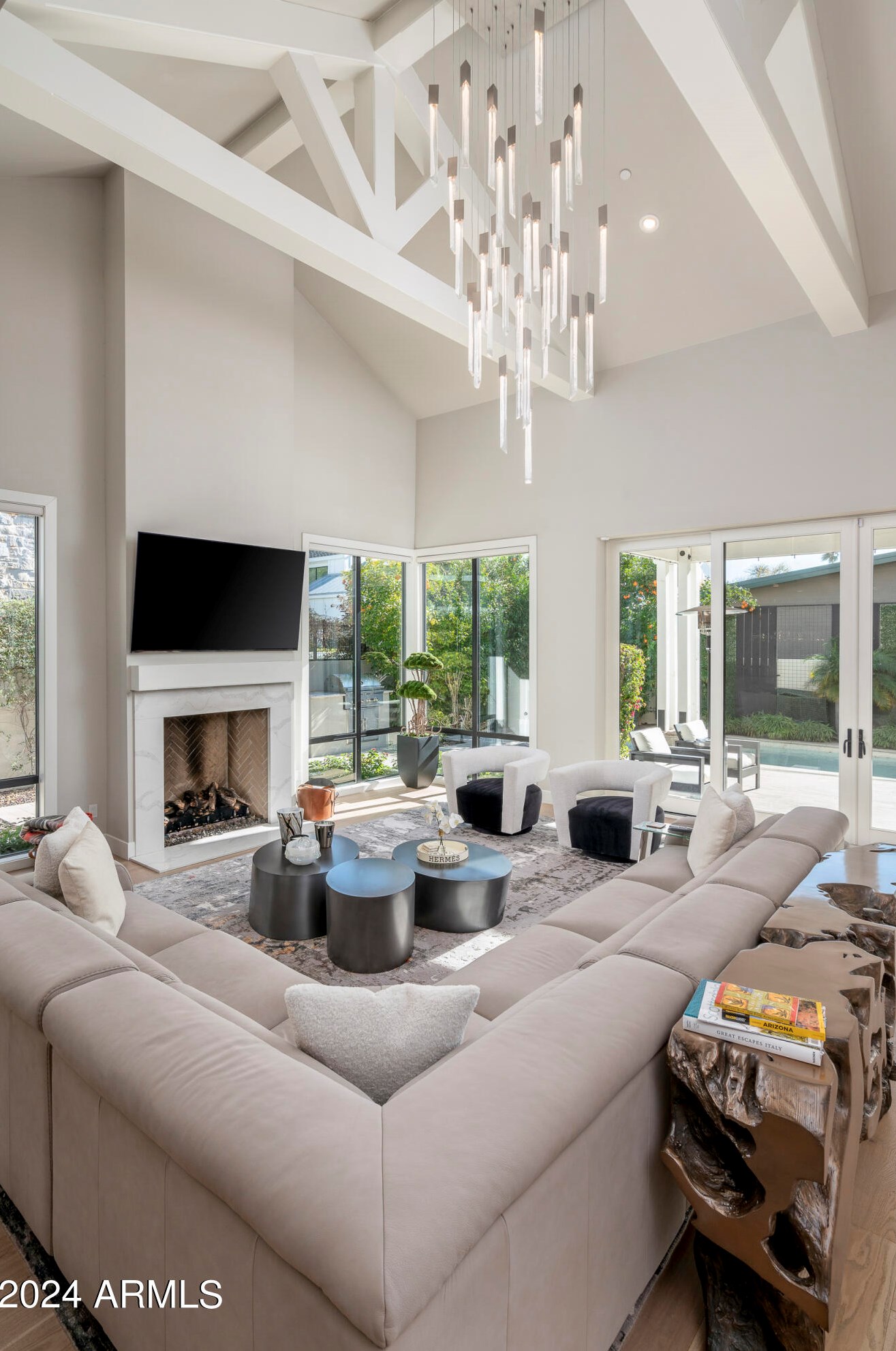 3719 Sells Dr, Phoenix AZ  85018-5625 exterior