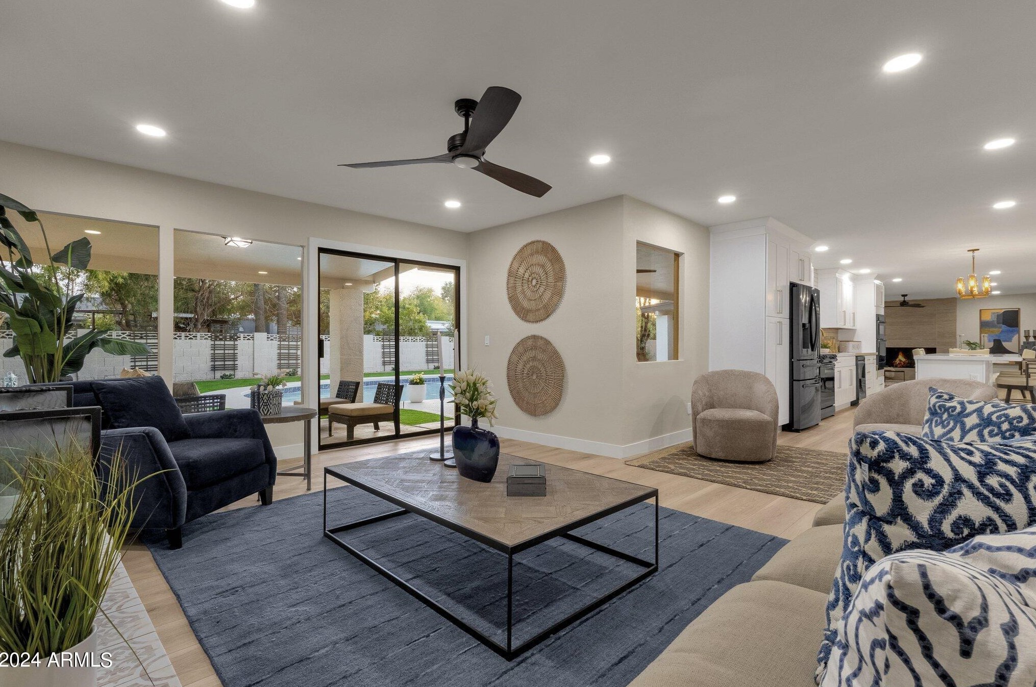 223 Pine Valley Dr, Phoenix AZ  85023-5284 exterior