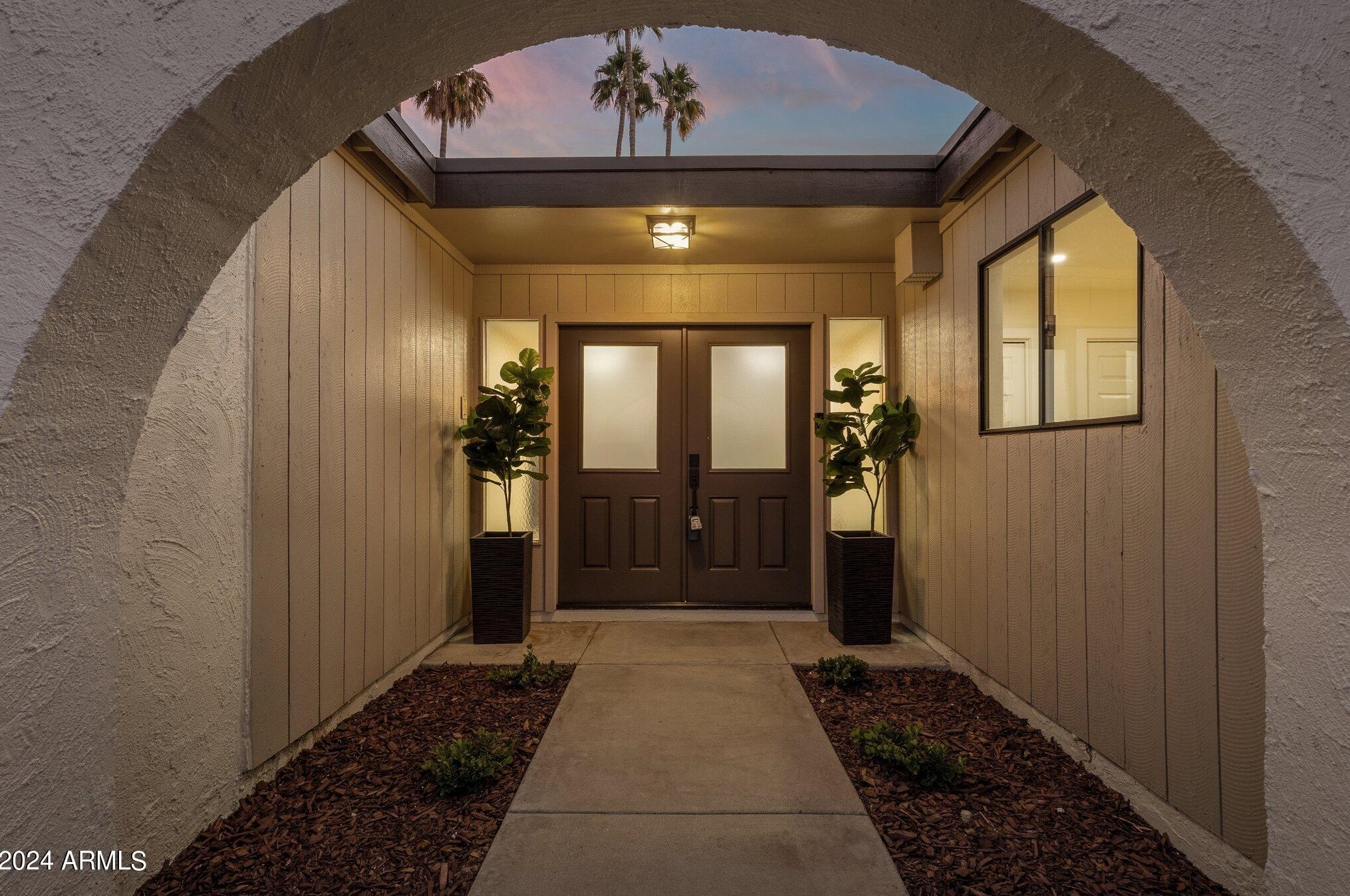 223 Pine Valley Dr, Phoenix AZ  85023-5284 exterior