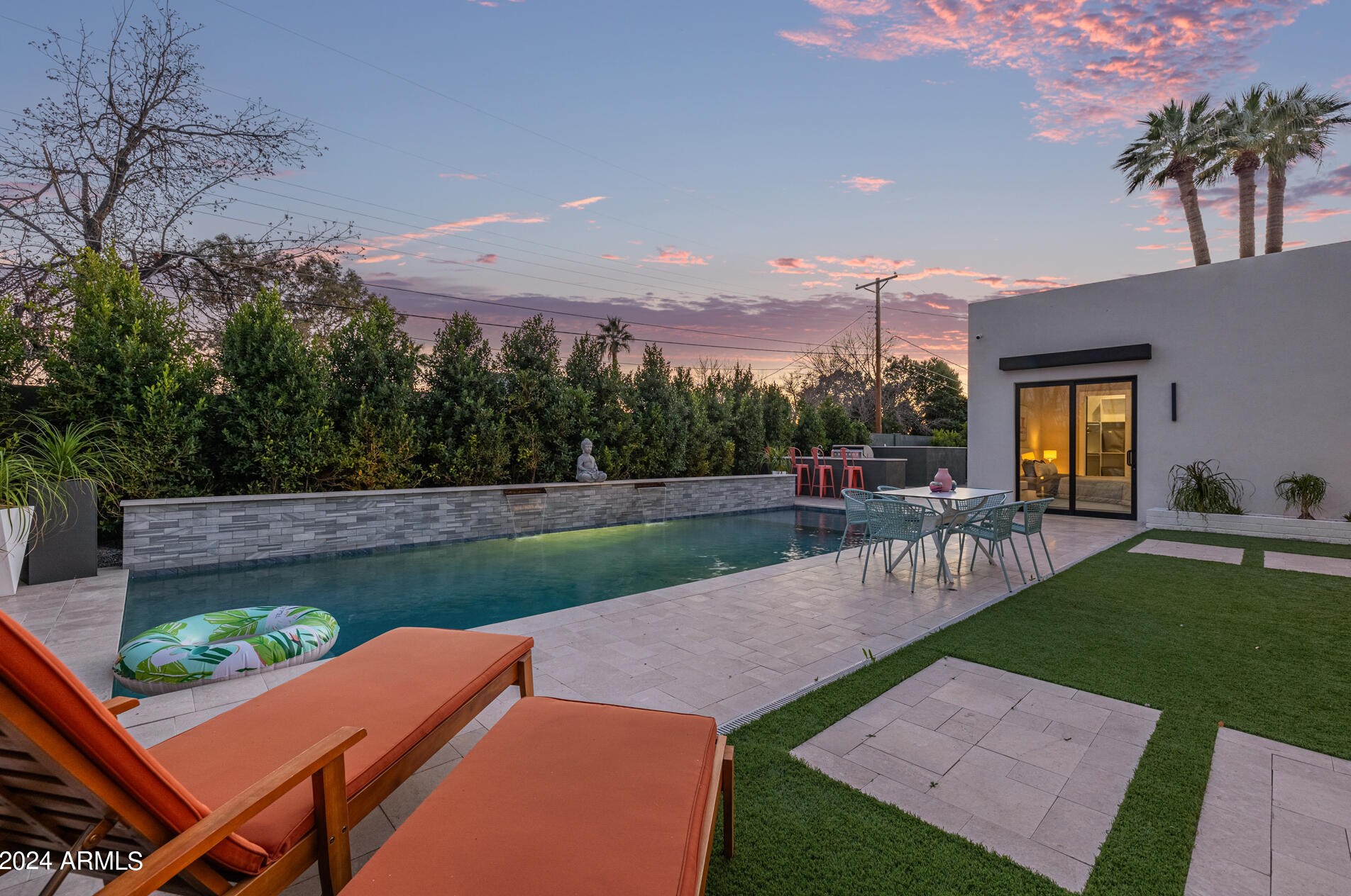 5319 Mitchell Dr, Phoenix AZ  85018-6132 exterior