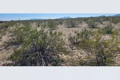 527Xx W Carver Road #D, Tonopah, AZ 85354 - Photo 9