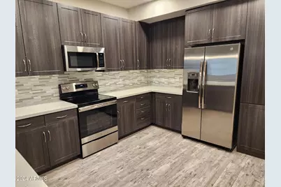 5550 E Deer Valley Drive #3, Phoenix, AZ 85054 - Photo 3