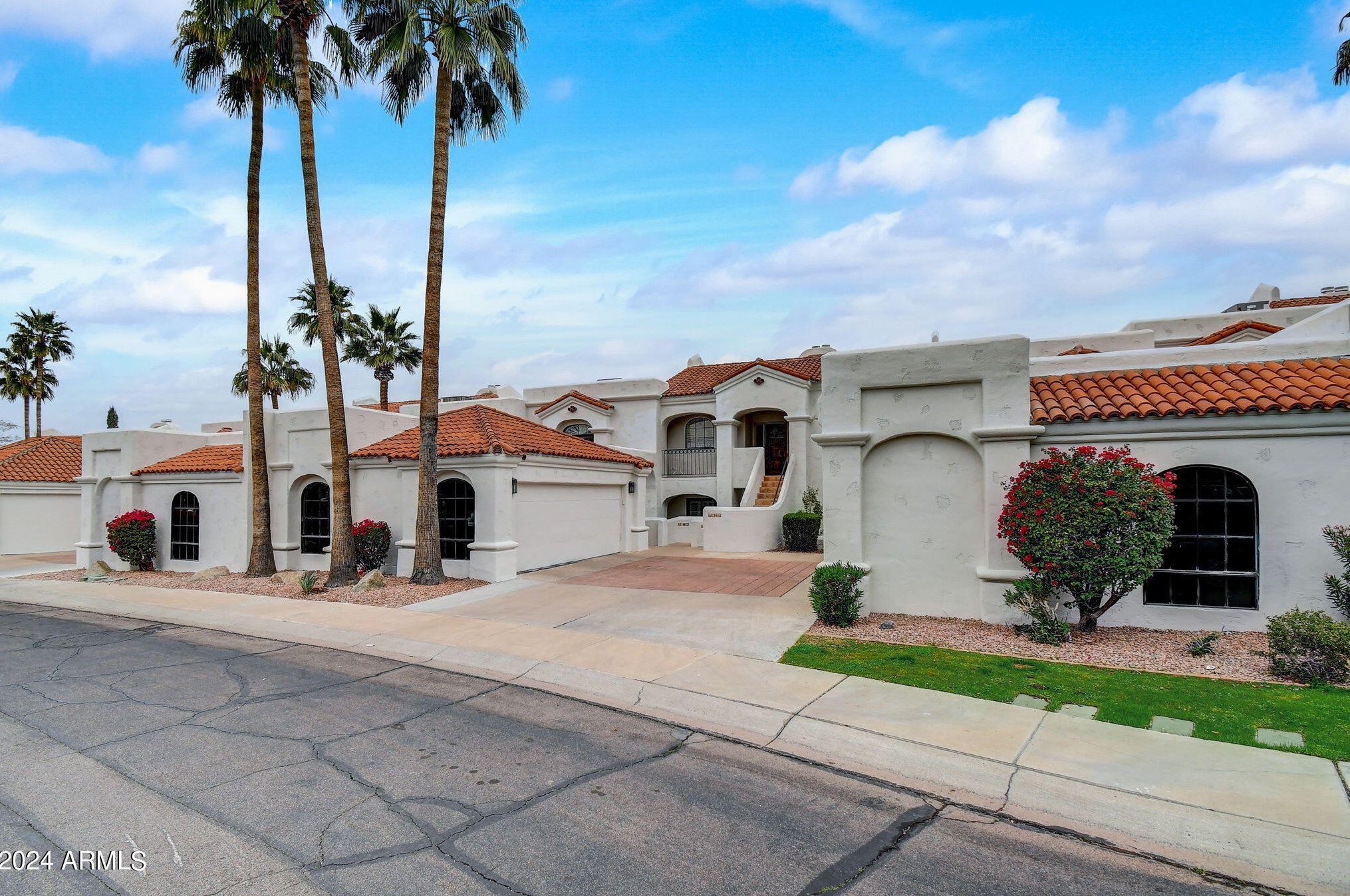 6144 28th St, Phoenix AZ  85016-2167 exterior