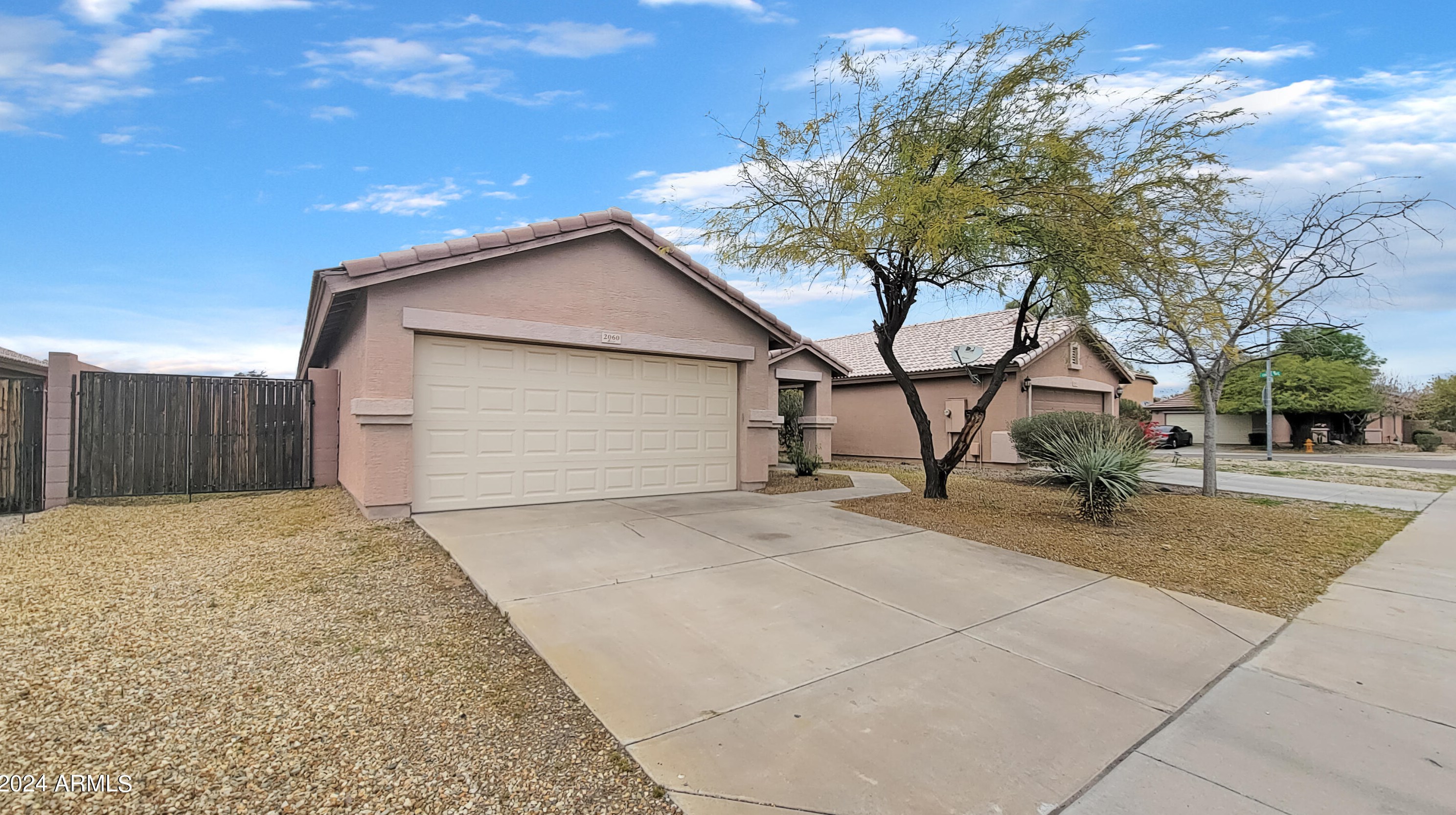 2060 155th Ln, Goodyear AZ  85338-2909 exterior