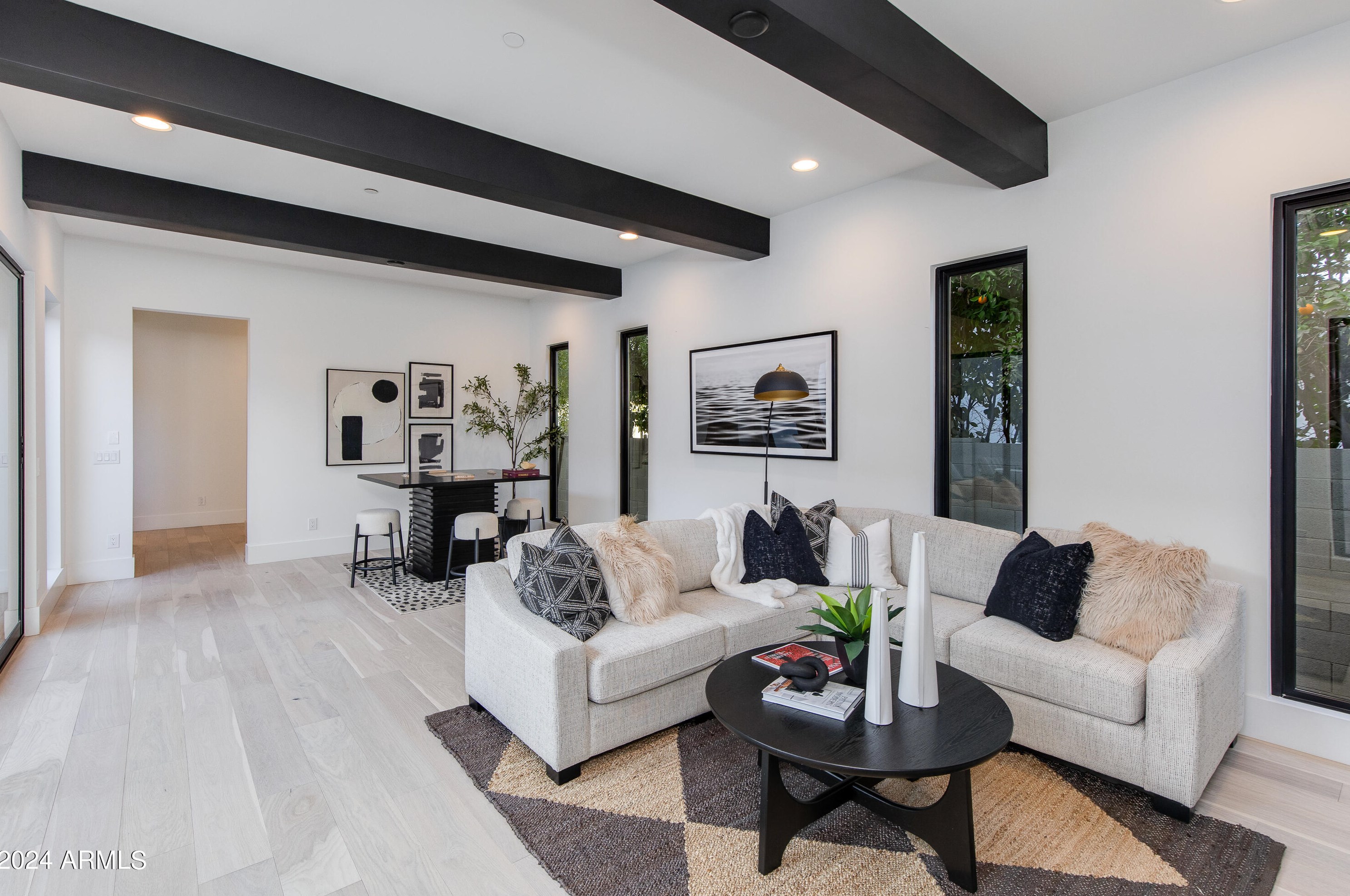 4164 33rd St, Phoenix AZ  85018-4725 exterior