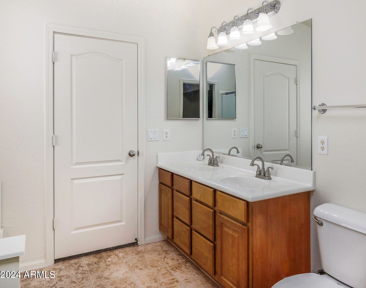 5602 Jones Ave, Phoenix AZ  85040-1033 exterior