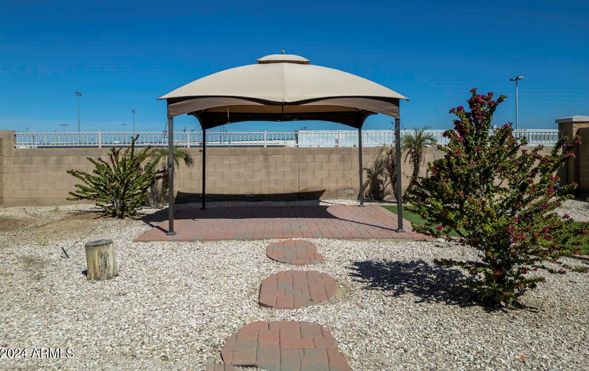 5602 Jones Ave, Phoenix AZ  85040-1033 exterior