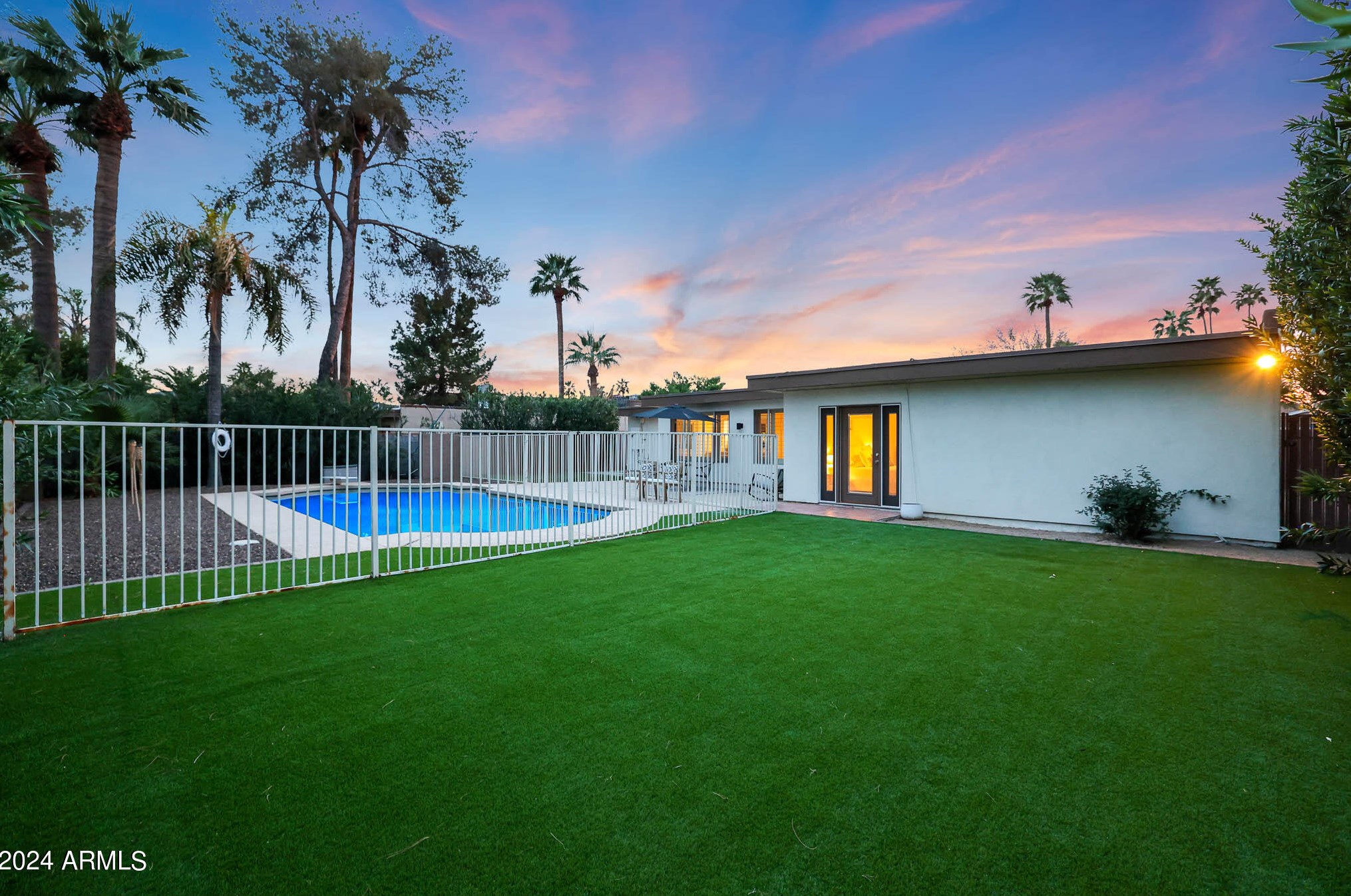 15041 7th Dr, Phoenix AZ  85023-5213 exterior