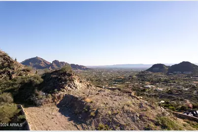 4524 E Moonlight Way #4, Paradise Valley, AZ 85253 - Photo 13