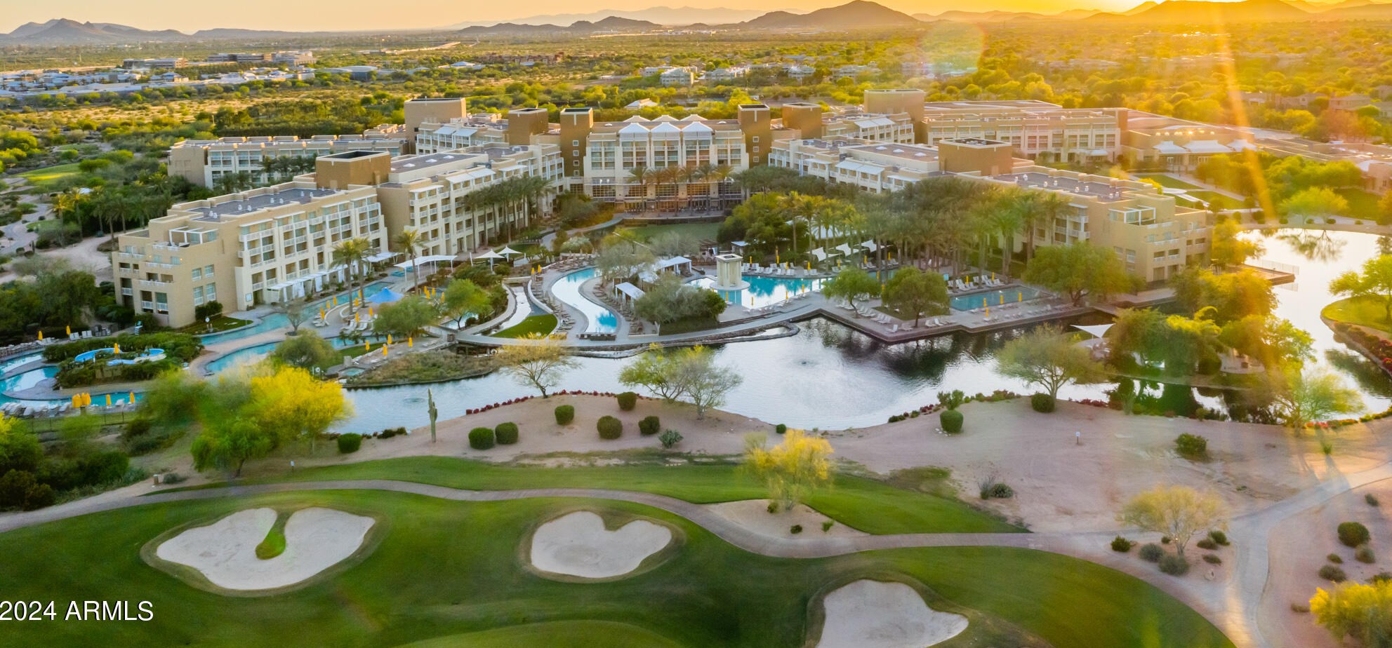 5424 Hashknife Rd, Phoenix AZ  85054-7158 exterior