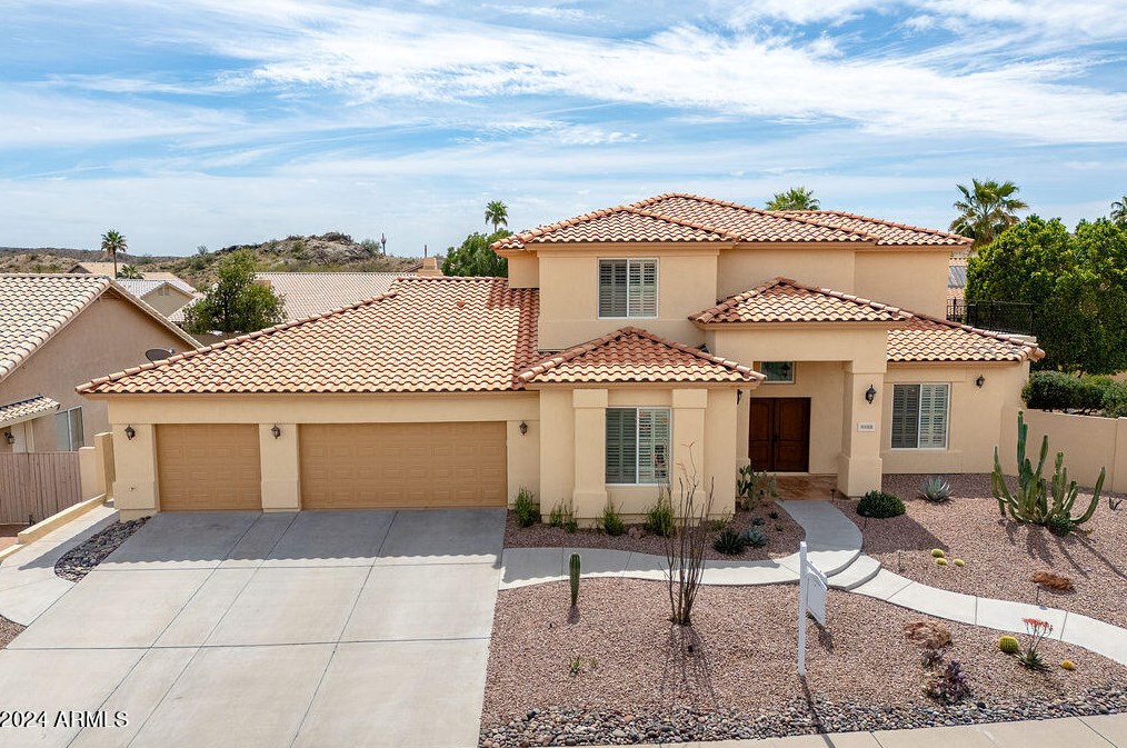 3339 Granite Vw Dr, Phoenix AZ 85044-7072 exterior