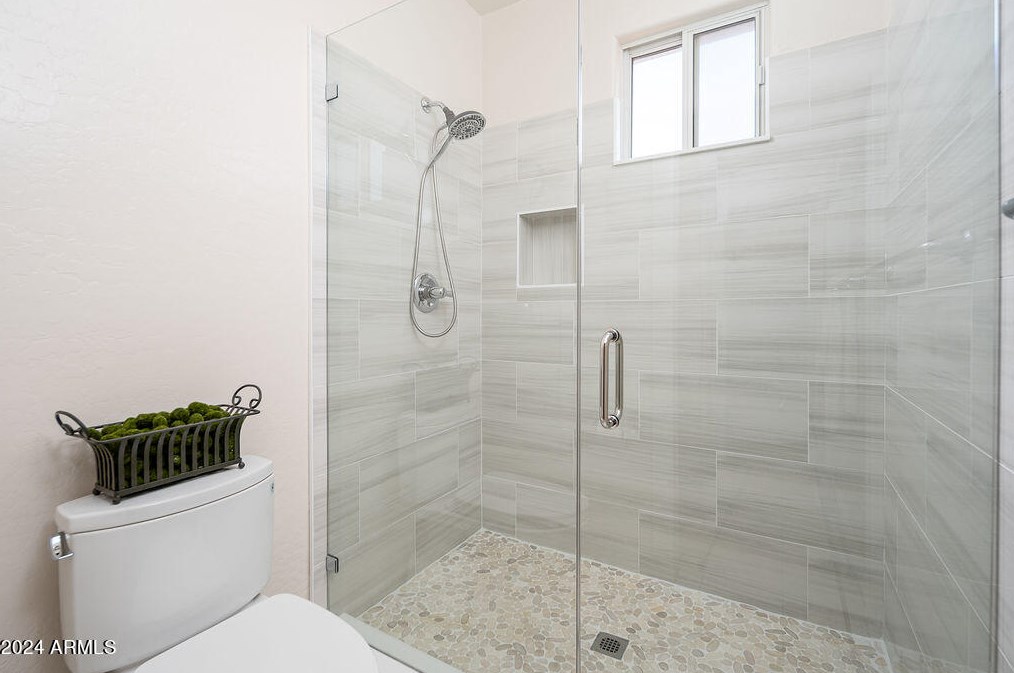 3339 Granite Vw Dr, Phoenix AZ 85044-7072 exterior