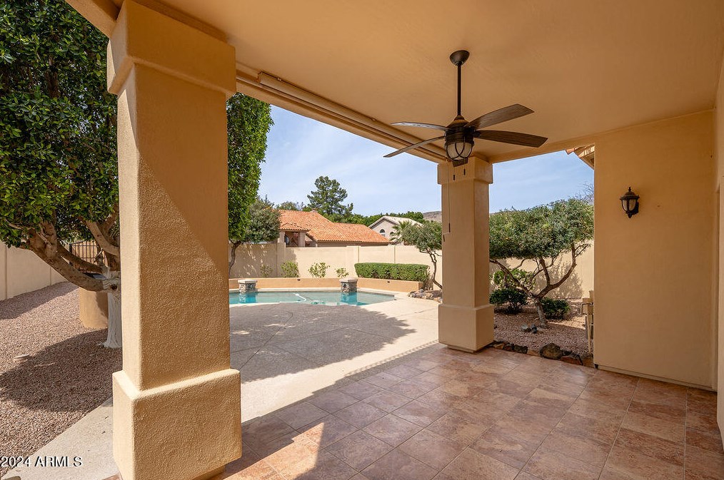 3339 Granite Vw Dr, Phoenix AZ 85044-7072 exterior