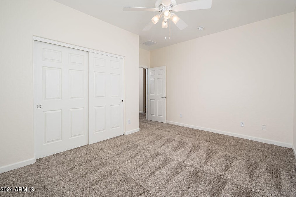 3339 Granite Vw Dr, Phoenix AZ 85044-7072 exterior