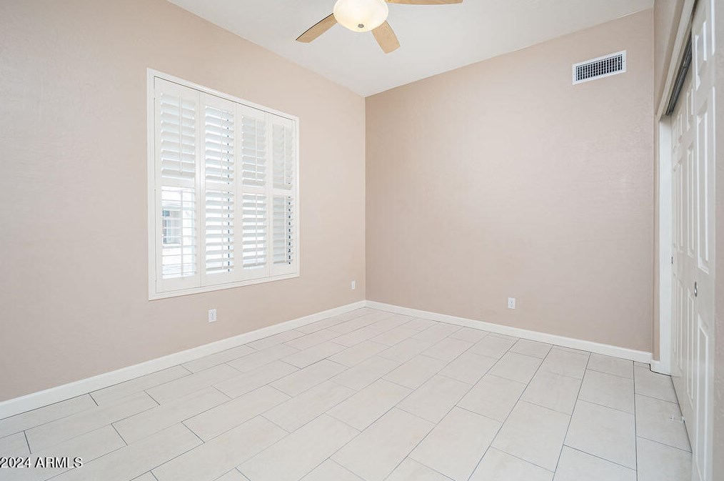 3339 Granite Vw Dr, Phoenix AZ 85044-7072 exterior