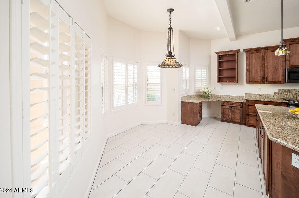 3339 Granite Vw Dr, Phoenix AZ 85044-7072 exterior