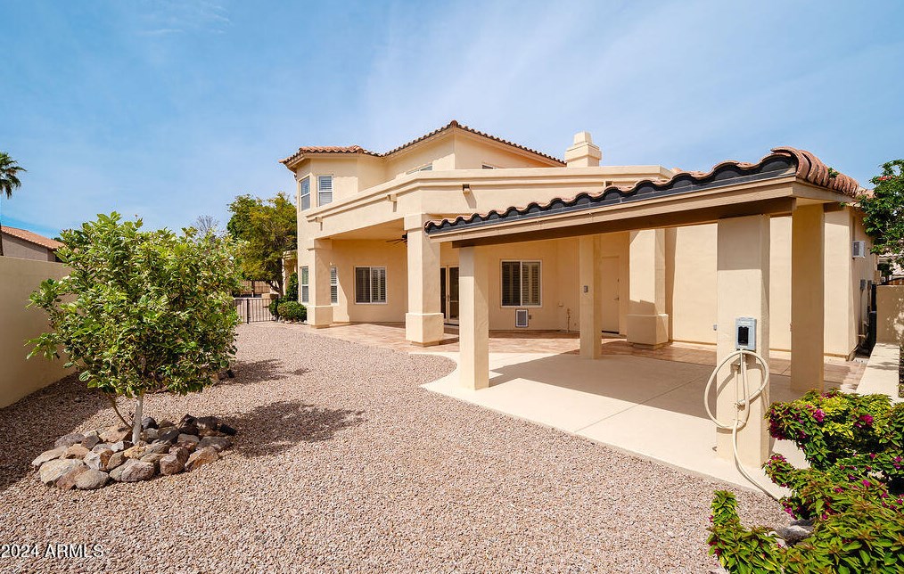 3339 Granite Vw Dr, Phoenix AZ 85044-7072 exterior