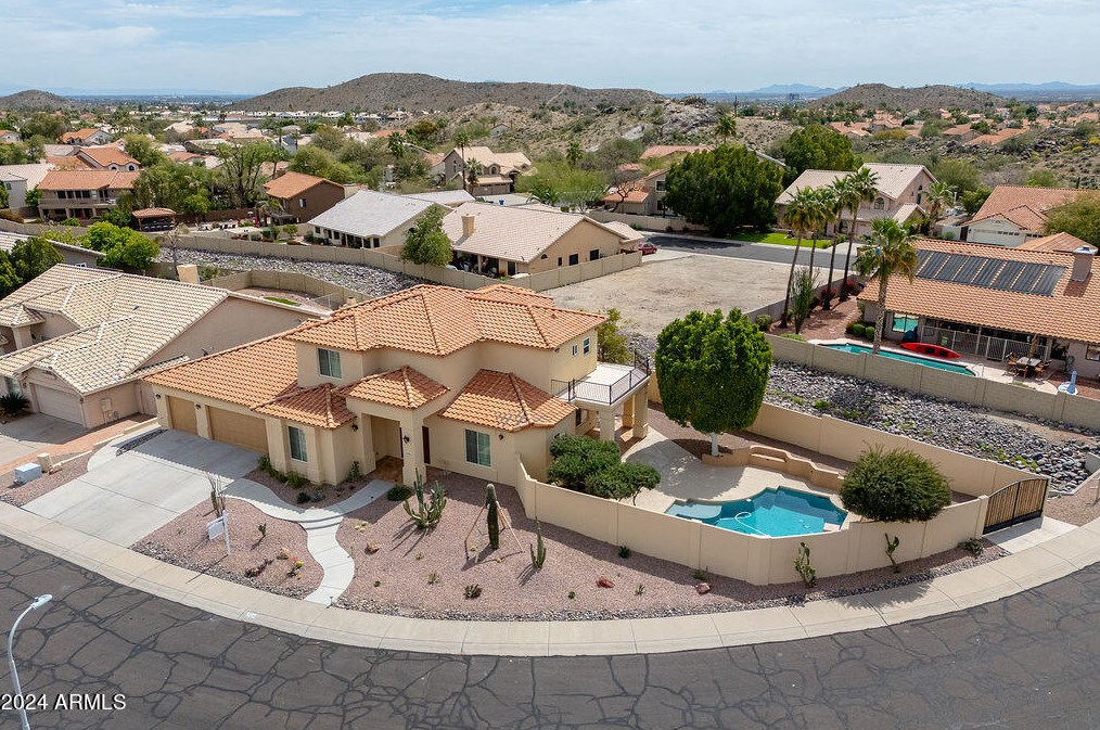 3339 Granite Vw Dr, Phoenix AZ 85044-7072 exterior