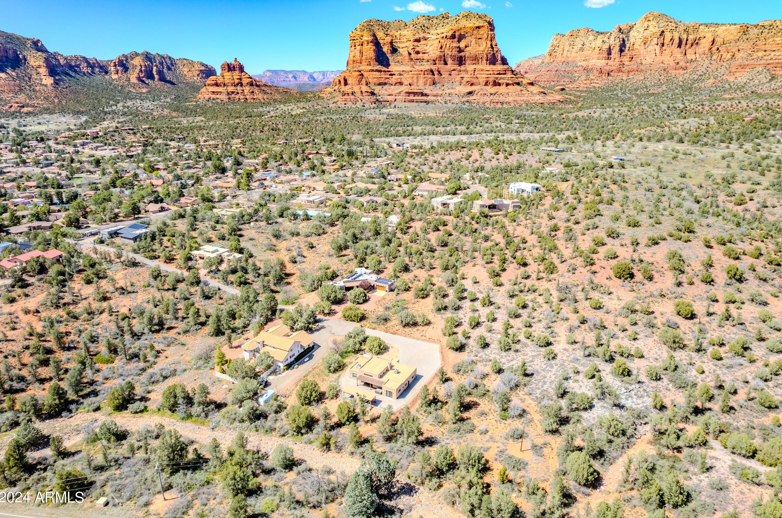 160 Pinon Valley Dr, Sedona AZ 86351-9111 exterior