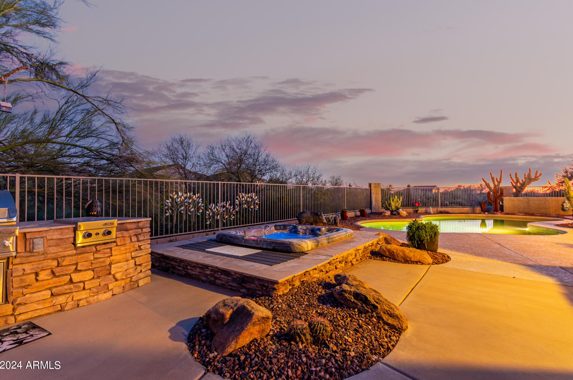 5259 Forest Pleasant Pl, Cave Creek AZ  85331-5563 exterior