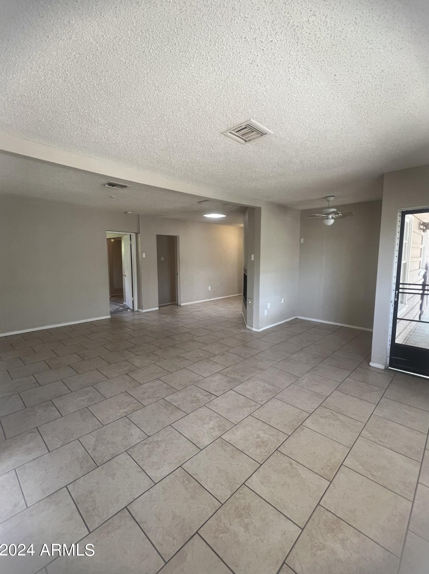 9814 3 St, Phoenix AZ 85020-1007 exterior