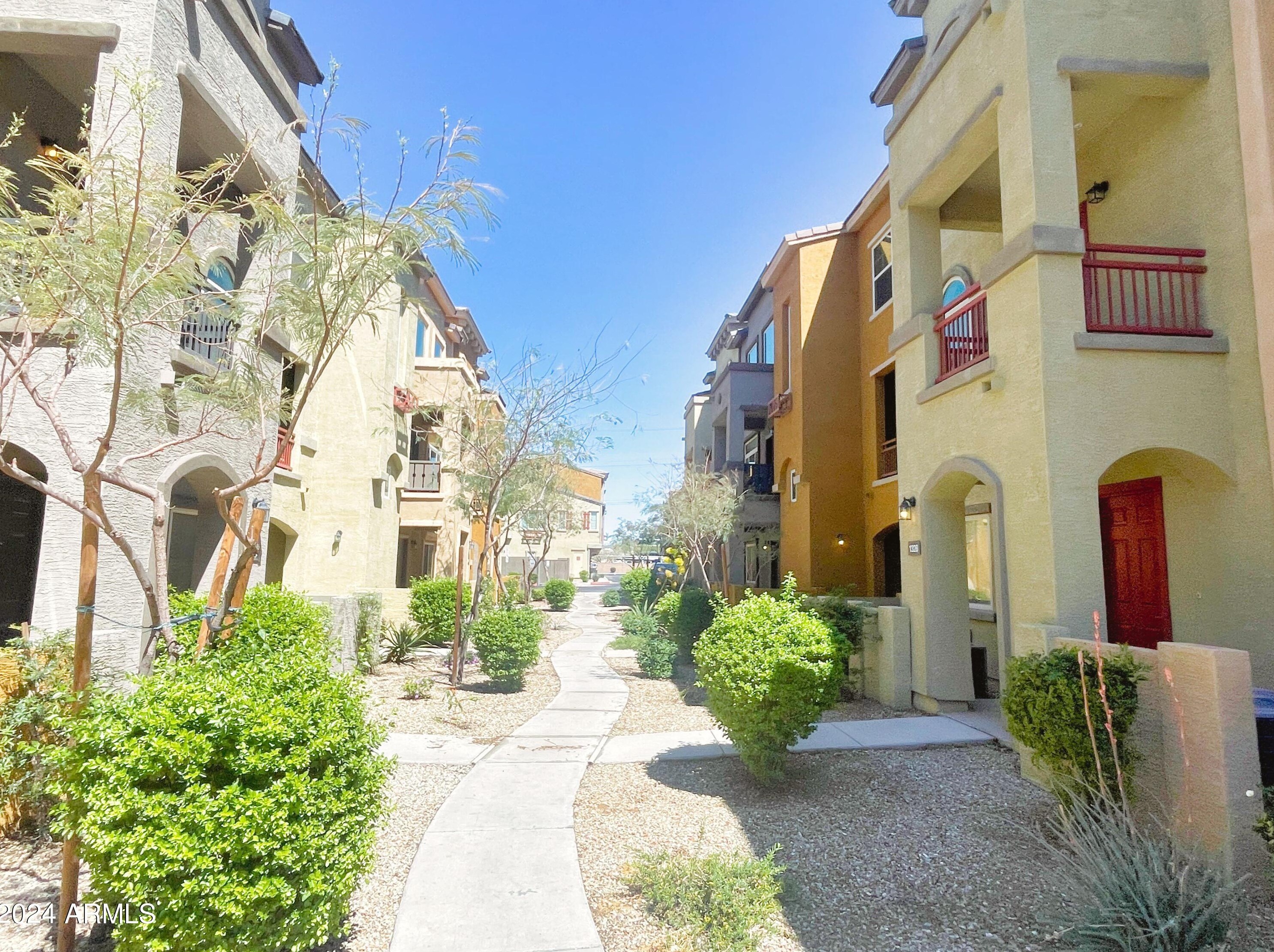 2150 Alameda Rd, Phoenix AZ  85085-1812 exterior