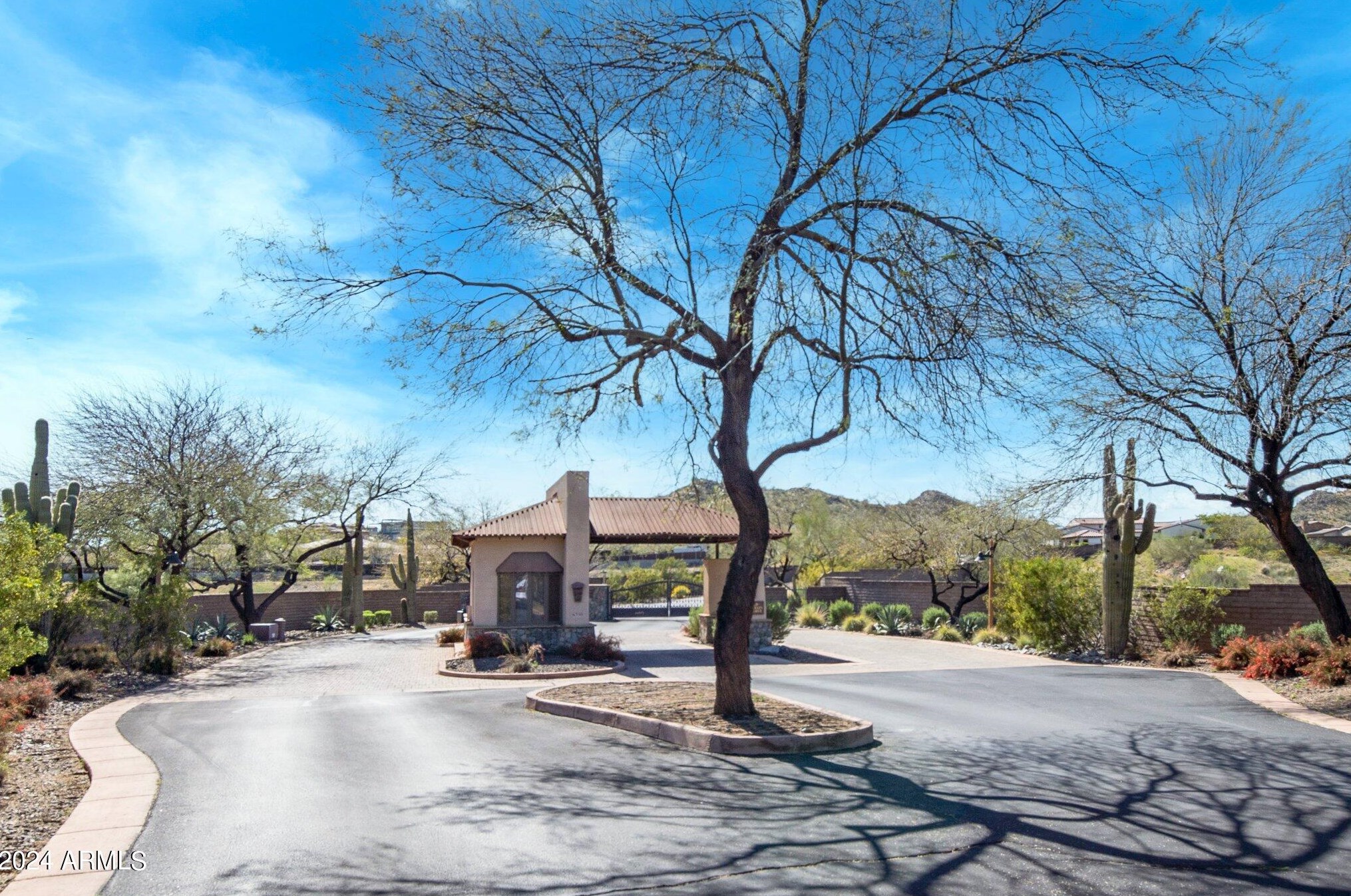 27316 64th Dr, Phoenix AZ  85083-7419 exterior