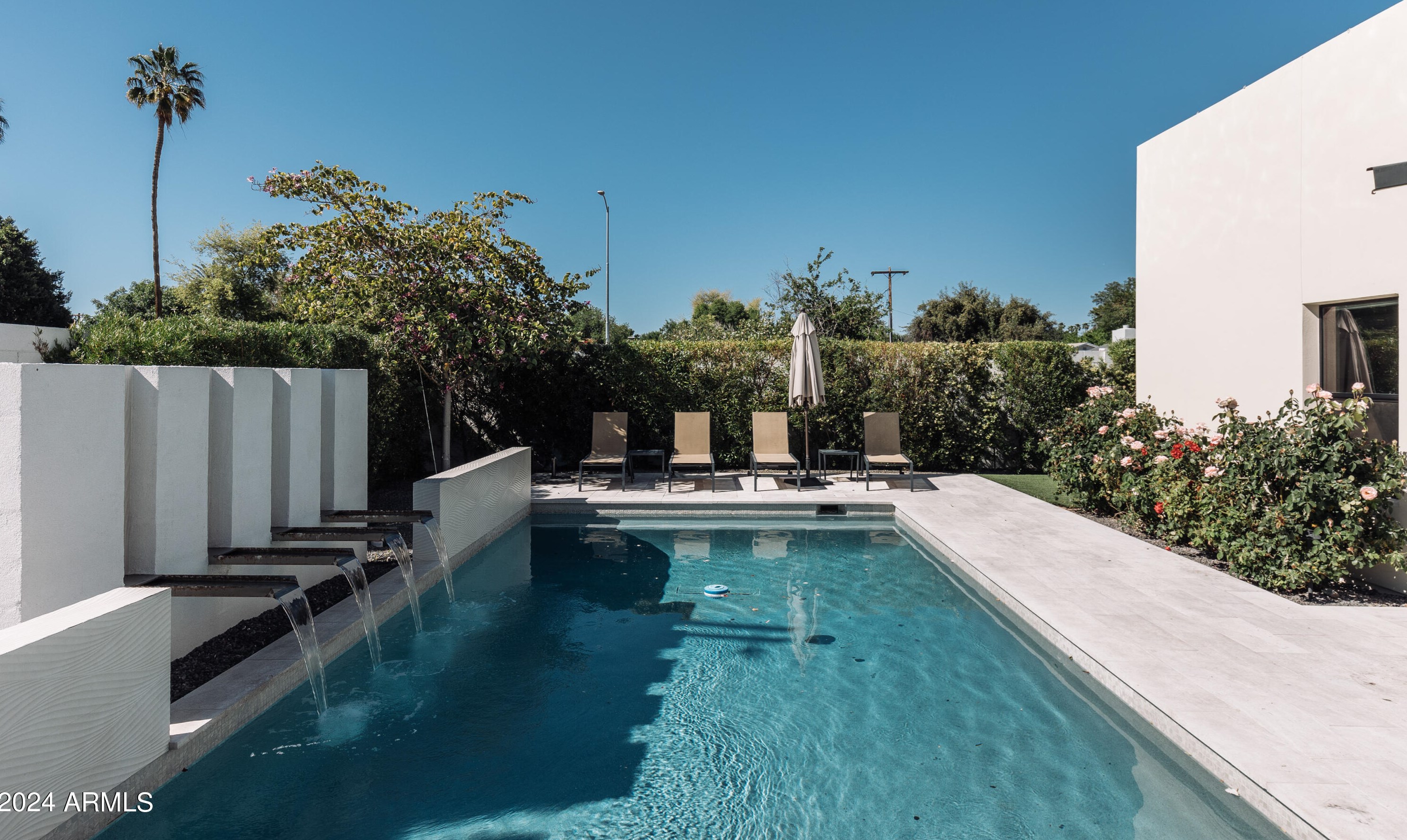 6846 13th Pl, Phoenix AZ  85014-1120 exterior